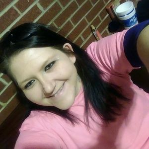 Meet your Posher, Brittney